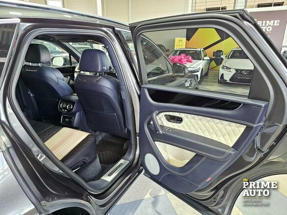 2018 Bentley Bentayga I, серый - вид 19