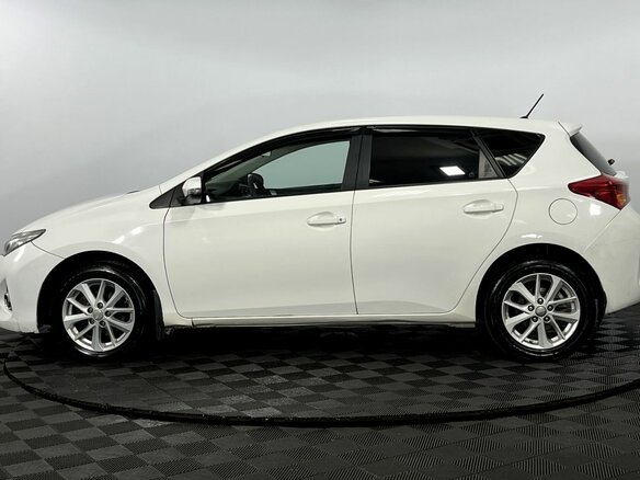 2013 Toyota Auris II, белый - вид 8