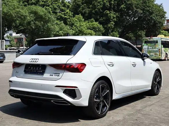 2022 Audi A3 35 TFSI IV (8Y), белый - вид 9