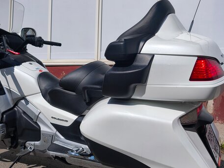 2013 Honda GL 1800 Gold Wing, белый, 1650000 рублей, вид 5