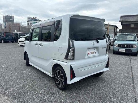 2023 Daihatsu Tanto IV, белый - вид 6
