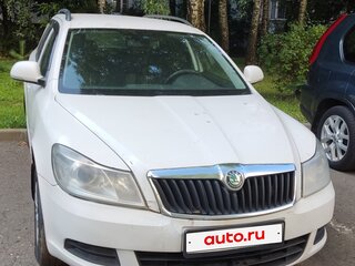 2012 Skoda Octavia II (A5) Рестайлинг, белый, 620000 рублей, вид 1