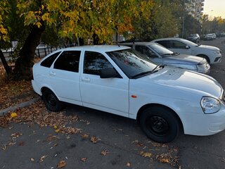 2015 Lada (ВАЗ) Priora I Рестайлинг, белый, 550000 рублей, вид 4