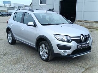 2015 Renault Sandero Stepway II, серый, 685000 рублей, вид 3