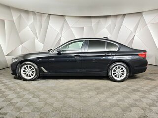 2019 BMW 5 серии 520d xDrive VII (G30/G31/G38), чёрный, 3699000 рублей, вид 5