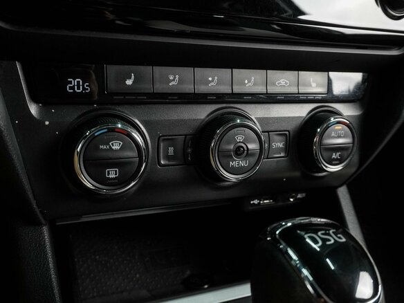 2017 Skoda Octavia III (A7), серый, 1497000 рублей - вид 12