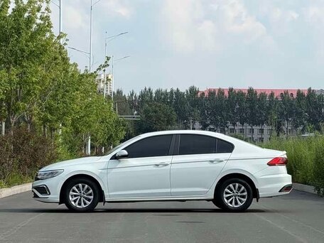 2023 Volkswagen Bora IV (China Market) Рестайлинг, белый, 1400000 рублей, вид 4