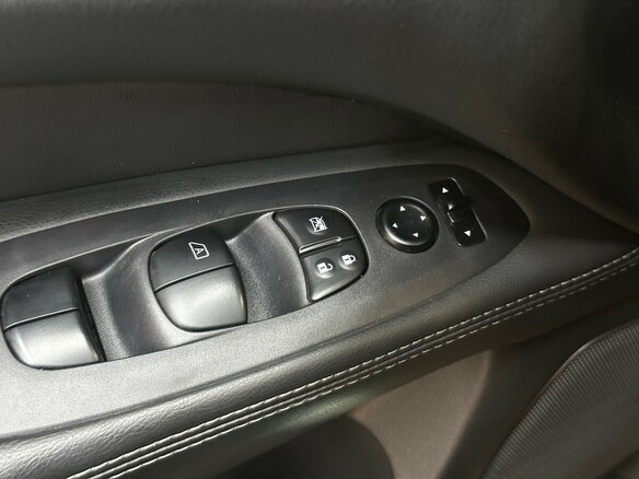 2015 Nissan Pathfinder IV, коричневый, 1990000 рублей - вид 13
