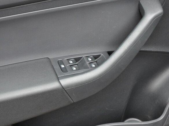 2016 Skoda Rapid I, красный, 980000 рублей - вид 12