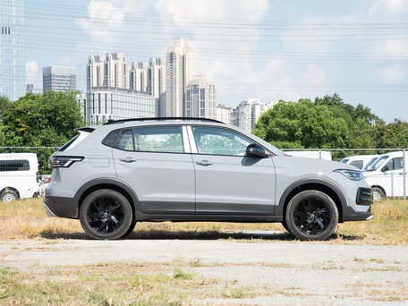 2026 Volkswagen Tharu XR, серый, 2160000 рублей, вид 2
