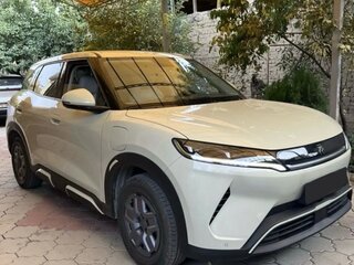 2025 BYD Yuan Up 32 kWh, серебристый, 1800000 рублей, вид 2
