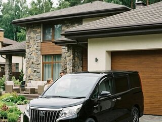 2014 Toyota Esquire I, чёрный, 1850000 рублей, вид 3