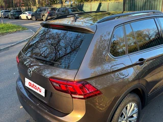 2019 Volkswagen Tiguan II, коричневый, 2300000 рублей, вид 4