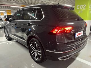 2022 Volkswagen Tiguan II Рестайлинг, серый, 2830099 рублей, вид 4