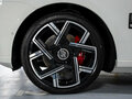 2025 Rolls-Royce Cullinan Black Badge I Рестайлинг (Series II), белый, 64500000 рублей - вид 3