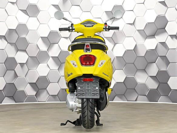 2023 Vespa Primavera, жёлтый, 419000 рублей - вид 5
