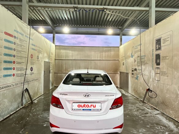 2014 Hyundai Solaris I Рестайлинг, белый, 904000 рублей - вид 4