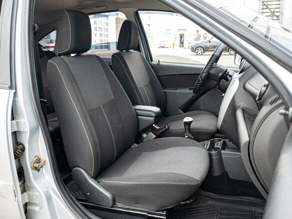 2014 Lada (ВАЗ) Granta I, серебристый, 440000 рублей - вид 7