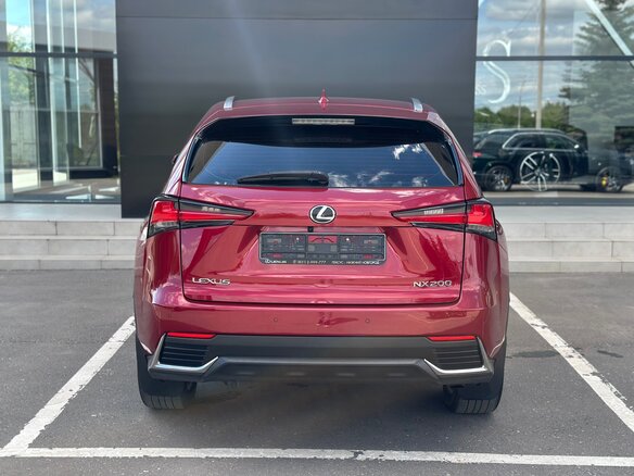 2018 Lexus NX 200 I Рестайлинг, красный - вид 5