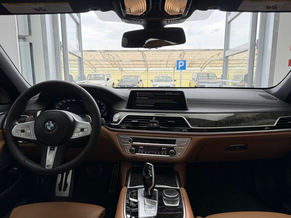 2020 BMW 7 серии 740Li xDrive VI (G11/G12) Рестайлинг, серый - вид 12