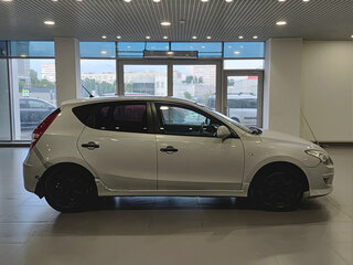 2010 Hyundai i30 I, серебристый, 390000 рублей, вид 4