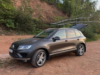 2015 Volkswagen Touareg II Рестайлинг, коричневый, 2850000 рублей, вид 5