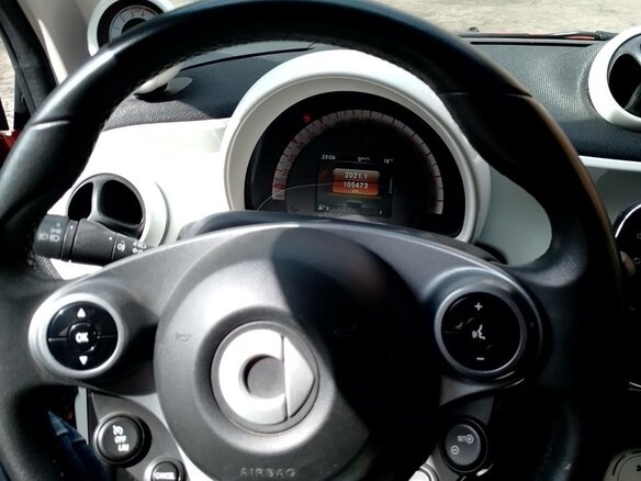 2016 Smart Fortwo III, оранжевый, 1400000 рублей - вид 9