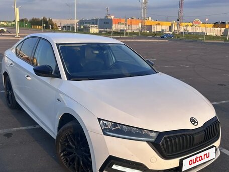 2021 Skoda Octavia IV (A8), белый, 1775000 рублей, вид 1