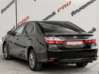 2016 Toyota Camry VII (XV50) Рестайлинг, чёрный, 1995000 рублей, вид 4