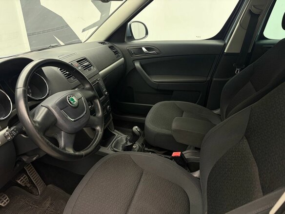 2010 Skoda Yeti I, голубой, 715000 рублей - вид 12