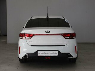 2021 Kia Rio IV Рестайлинг, белый, 1309900 рублей, вид 5