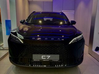 2025 Omoda C7, чёрный, 2909610 рублей, вид 2