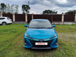 2018 Toyota Prius IV (XW50), голубой, 2300000 рублей, вид 1