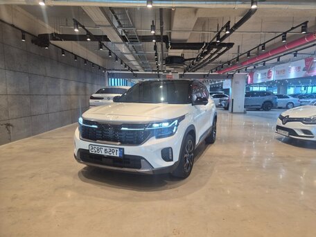 2022 Kia Seltos I Рестайлинг, белый, 2270000 рублей, вид 1