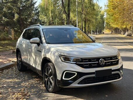2023 Volkswagen Tayron I Рестайлинг, белый, 2150000 рублей, вид 2