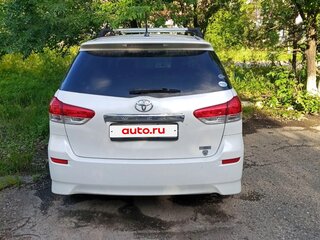 2011 Toyota Wish II, белый, 1300000 рублей, вид 4