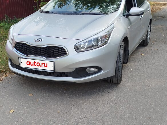 2014 Kia Ceed II, серебристый, 1200000 рублей - вид 1