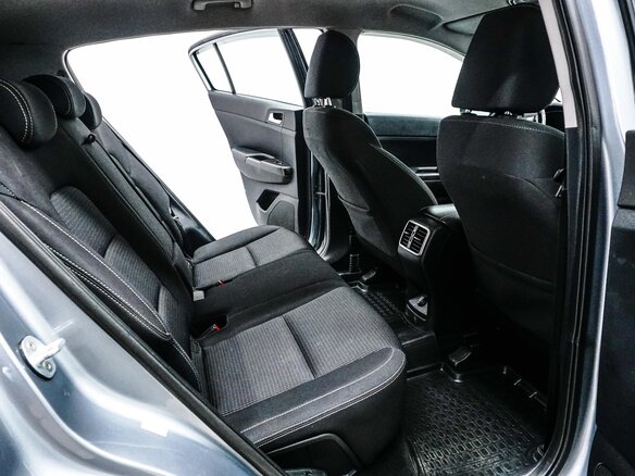 2019 Kia Sportage IV Рестайлинг, серебристый, 2300000 рублей - вид 24