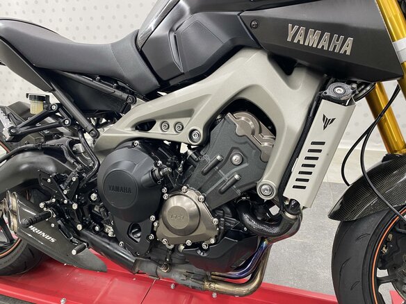 2014 Yamaha MT-09 (FZ-09), чёрный, 589000 рублей - вид 10