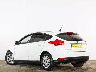 2018 Ford Focus III Рестайлинг, белый, 1339000 рублей, вид 4