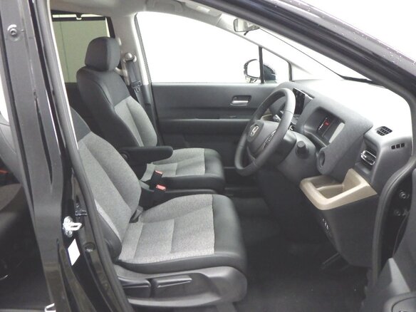 2026 Honda Freed Air III, чёрный - вид 4