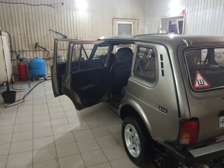2003 Lada (ВАЗ) 2131 (4x4) I, серебристый, 265000 рублей, вид 4