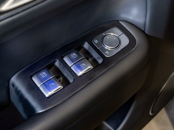 2024 Li Auto (Lixiang) L9 44.5 kWh I, чёрный, 6850000 рублей - вид 21