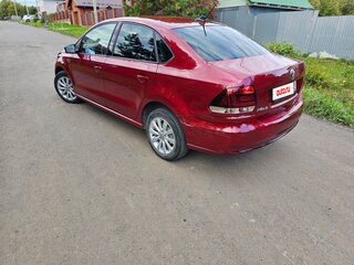 2019 Volkswagen Polo V Рестайлинг, пурпурный, 1390000 рублей, вид 4