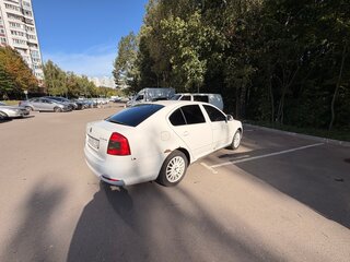 2012 Skoda Octavia II (A5) Рестайлинг, белый, 580000 рублей, вид 3