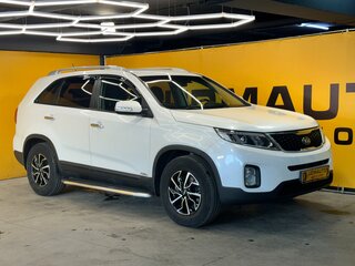 2018 Kia Sorento II Рестайлинг, белый, 1999000 рублей, вид 3