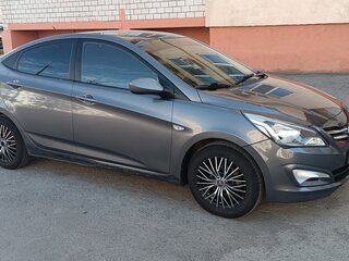 2014 Hyundai Solaris I Рестайлинг, серый, 875000 рублей, вид 3
