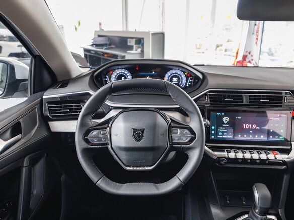 2026 Peugeot 408 II Рестайлинг 2, белый, 3799000 рублей - вид 10