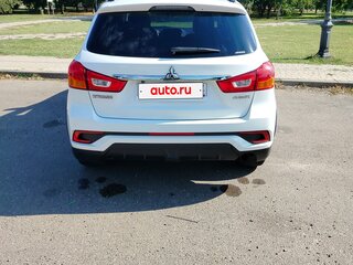 2018 Mitsubishi ASX I Рестайлинг 2, белый, 1650000 рублей, вид 4