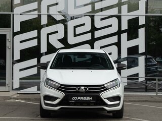 2023 Lada (ВАЗ) Vesta I Рестайлинг (NG), белый, 902400 рублей, вид 3